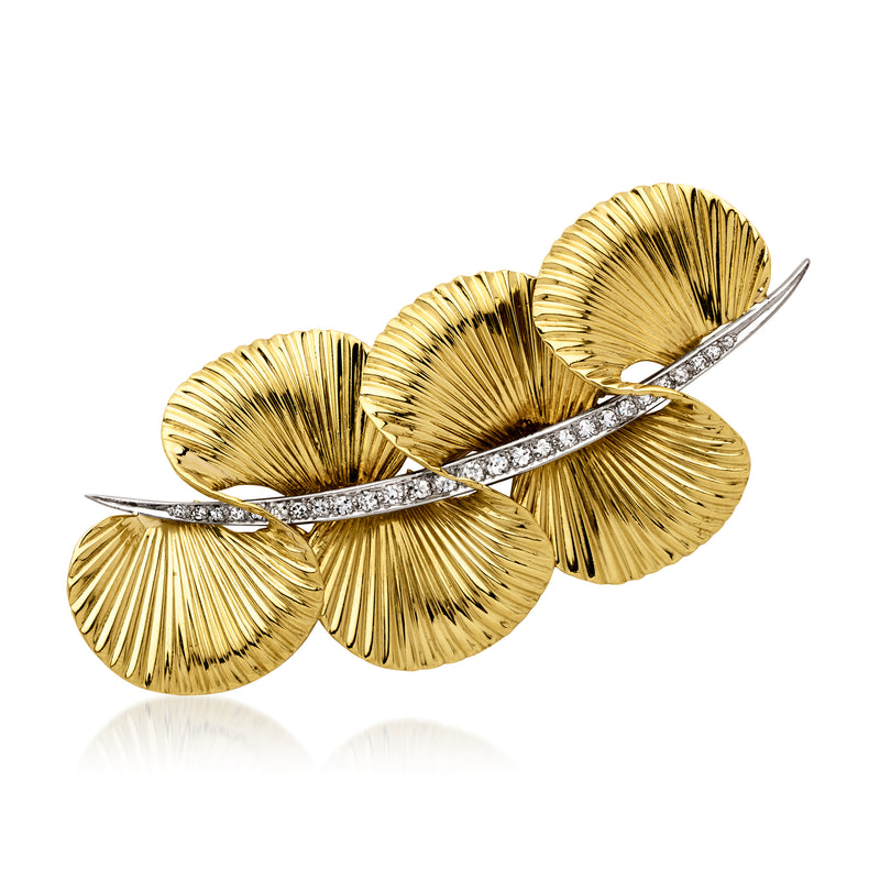 18kt gold fan-shaped diamond pin with arched pave bar