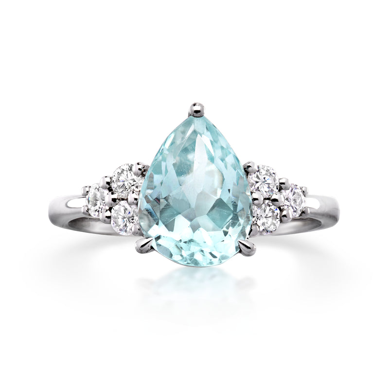 Platinum aquamarine and diamond ring with oval center stone, size 6.5