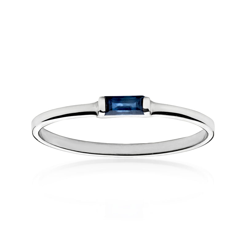 10kt white gold ring with princess-cut blue sapphire center stone