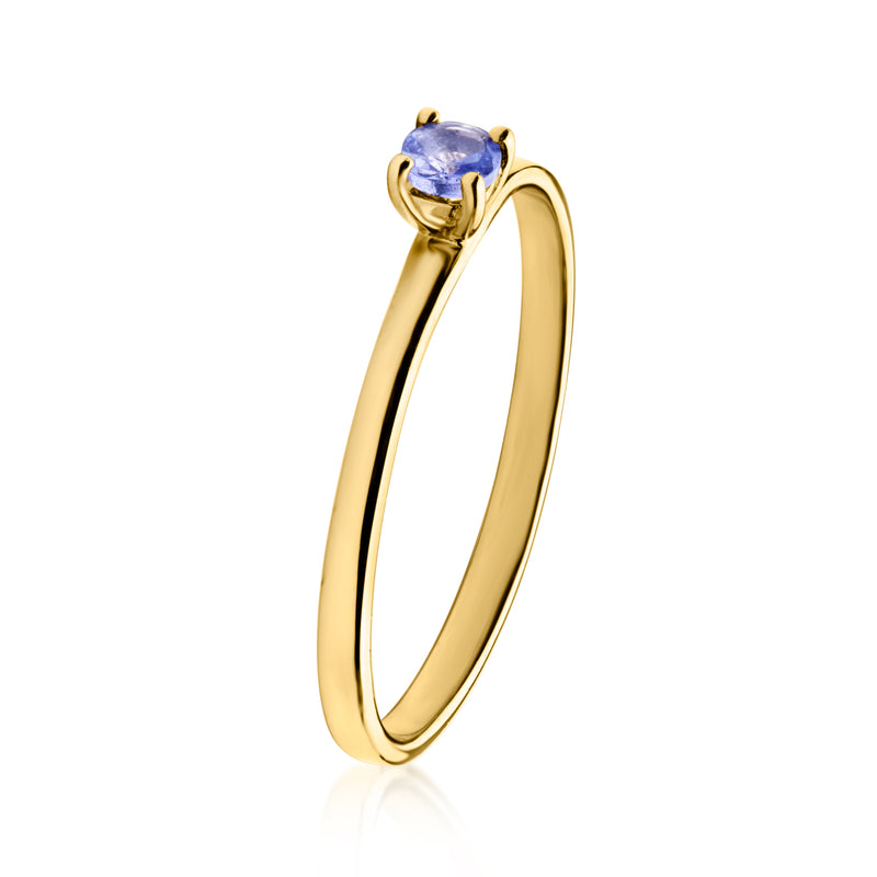10kt yellow gold tanzanite ring with oval purple gemstone, side view