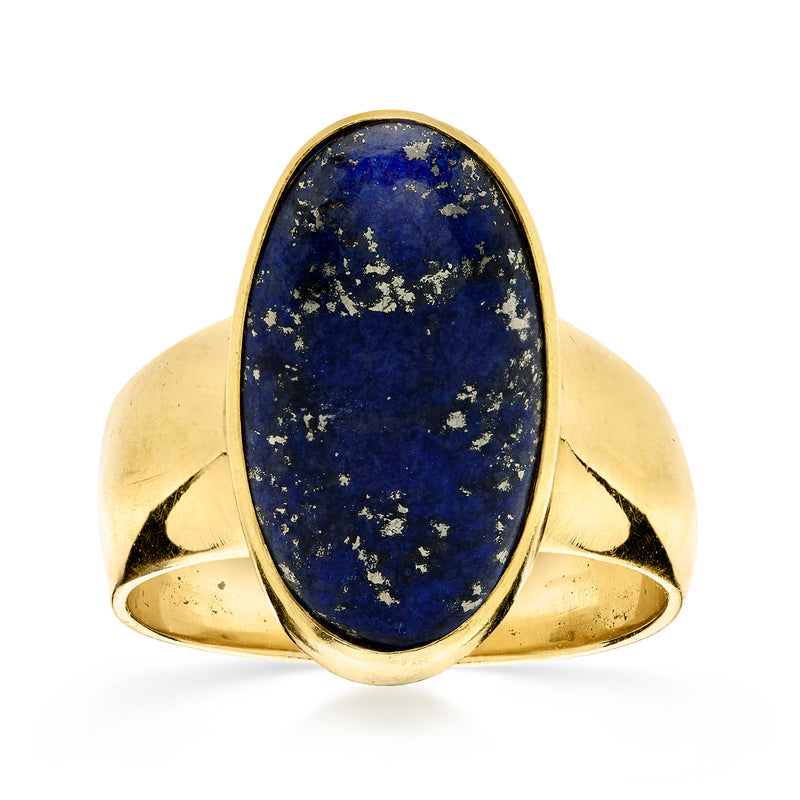 Vintage lapis oval ring in 14kt yellow gold with blue stone cabochon setting