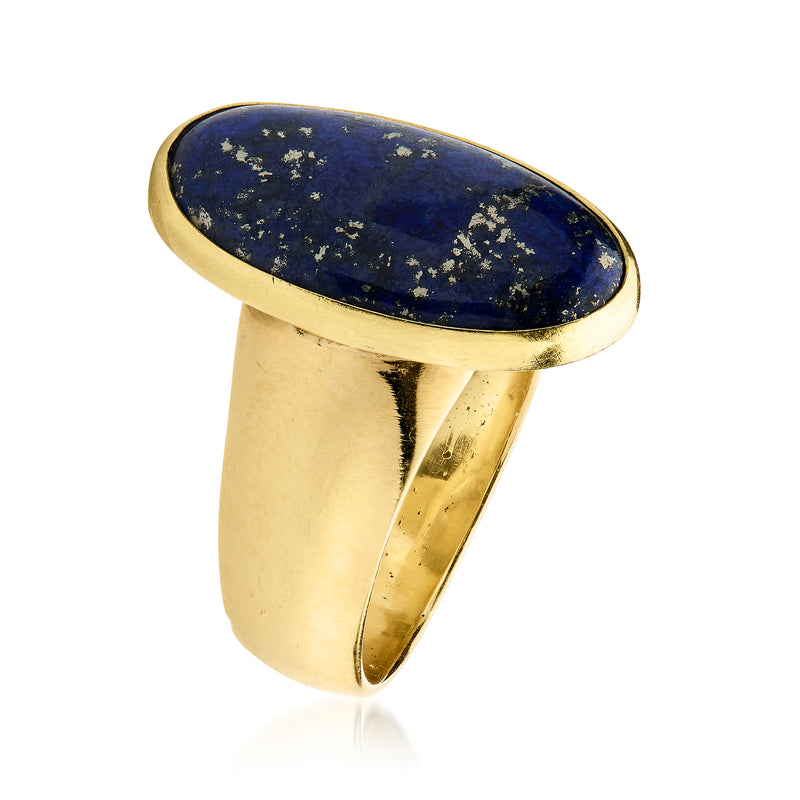 Vintage oval lapis cabochon ring in 14kt yellow gold, side view