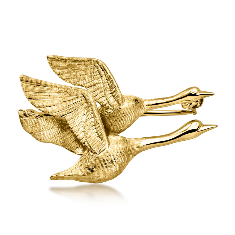 14kt yellow gold goose-shaped pin with open wings and beak detail