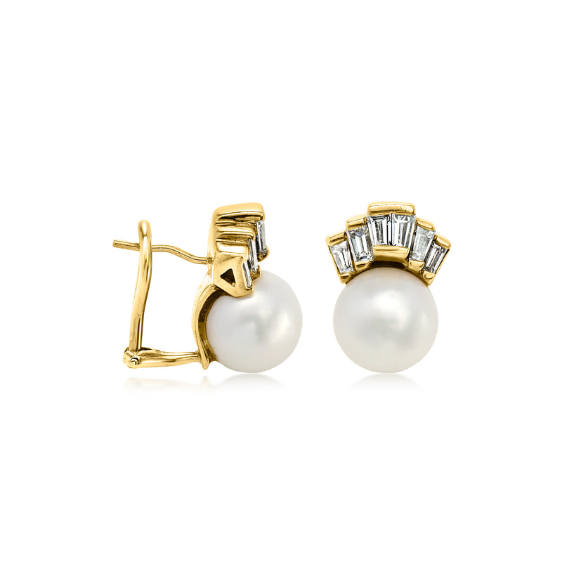 18kt yellow gold stud earrings with white pearls and baguette diamond halo settings