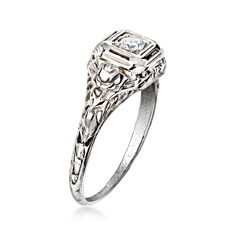 Vintage diamond filigree ring in 18kt white gold, side profile with square center