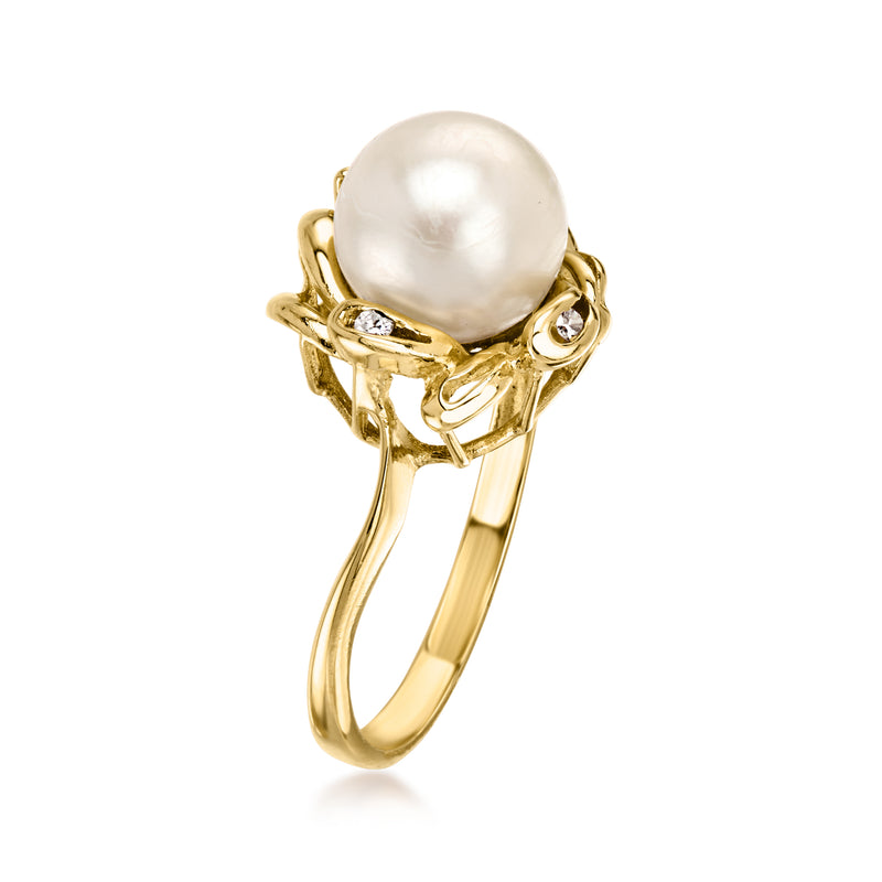 14kt yellow gold pearl ring with openwork setting and diamonds