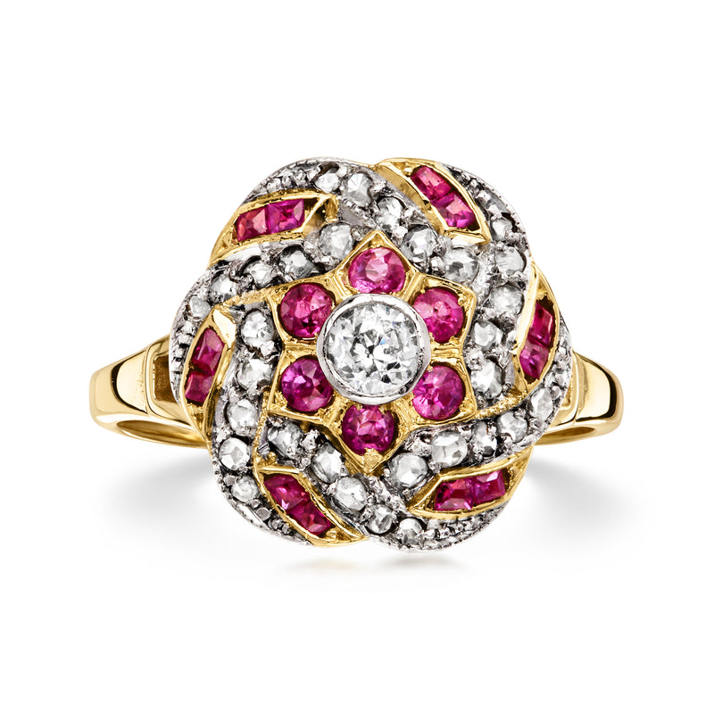 Vintage floral ring in 14kt yellow gold with ruby and diamond cluster