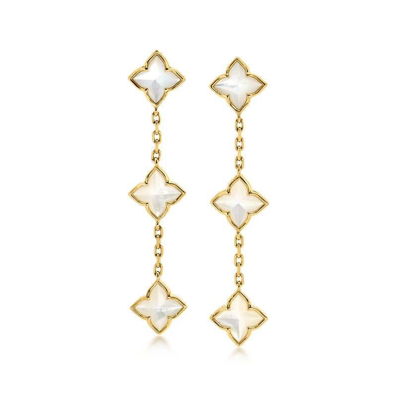18kt yellow gold drop earrings with three mother-of-pearl quatrefoil charms