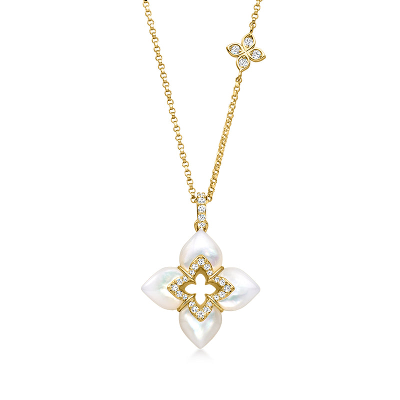 18kt yellow gold pendant necklace with mother-of-pearl clover and diamond accents