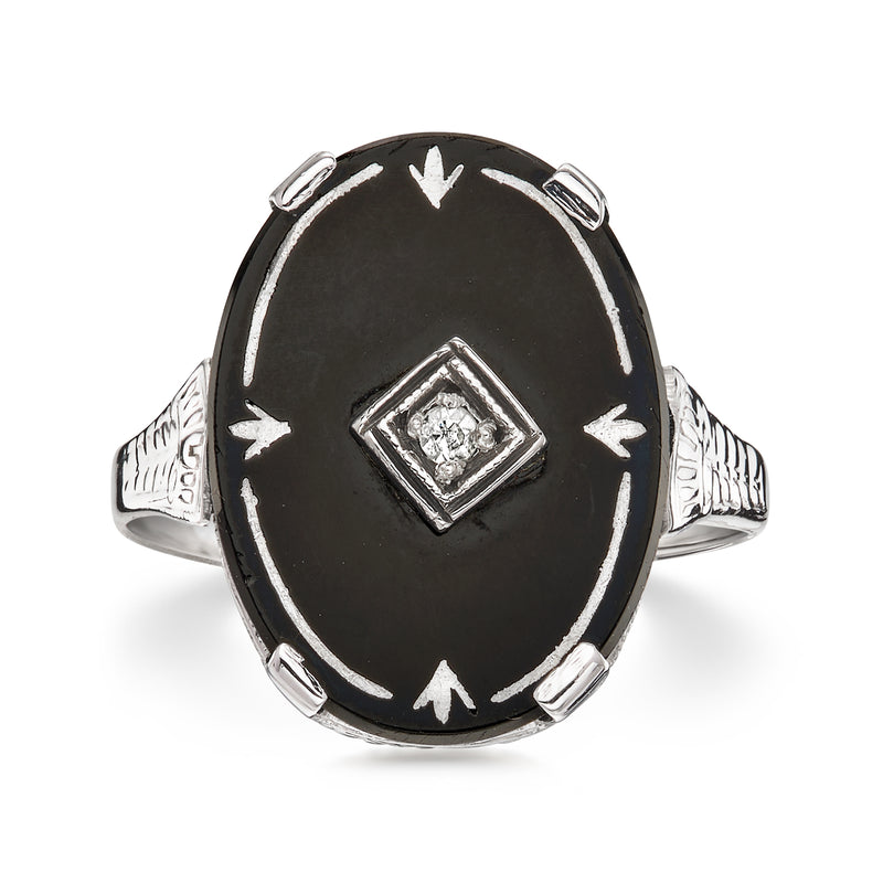 Vintage onyx ring with central square diamond in 14kt white gold setting