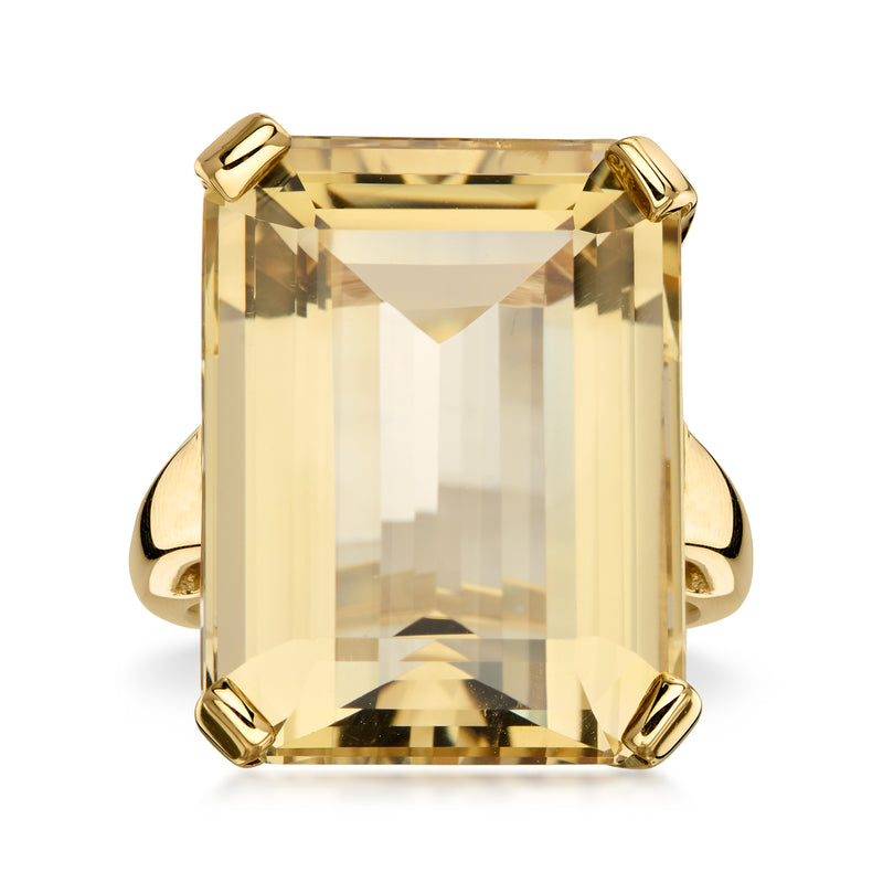 C. 1970 Vintage 22.00 Carat Citrine Ring in 14kt Yellow Gold. Size 7.5