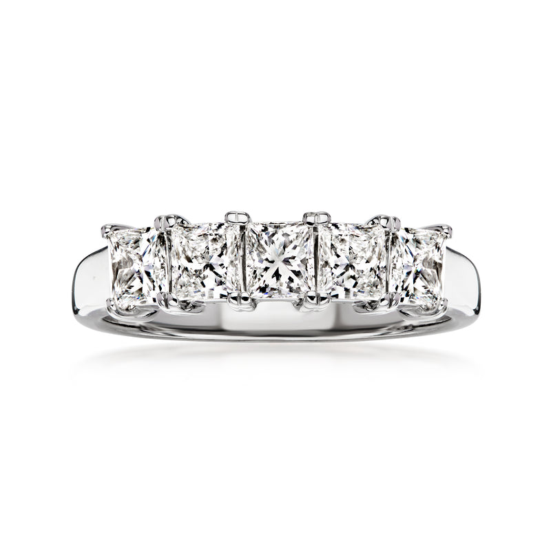 Five-stone diamond ring in polished white gold with rectangular center and side stones