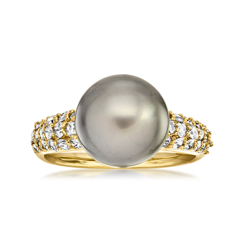 Vintage cultured pearl ring with diamond pavé in yellow gold