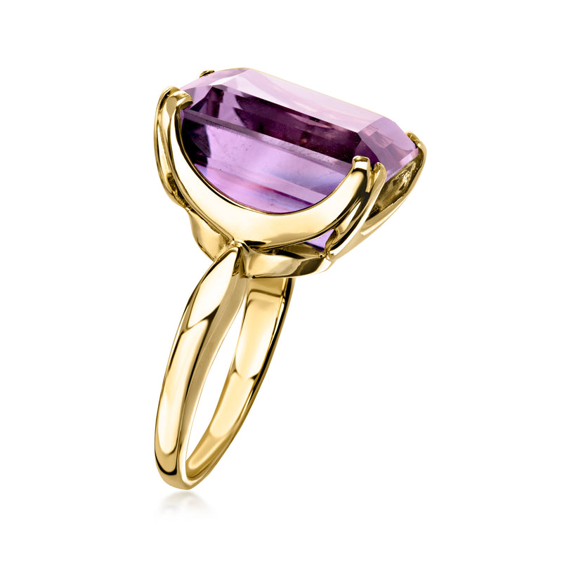 C. 1990 Vintage 18.00 Carat Amethyst Ring in 14kt Yellow Gold. Size 7