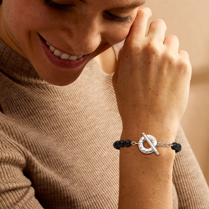 C. 1990 Vintage Tiffany Jewelry 8mm Onyx Bead Toggle Bracelet with Sterling Silver. 7"
