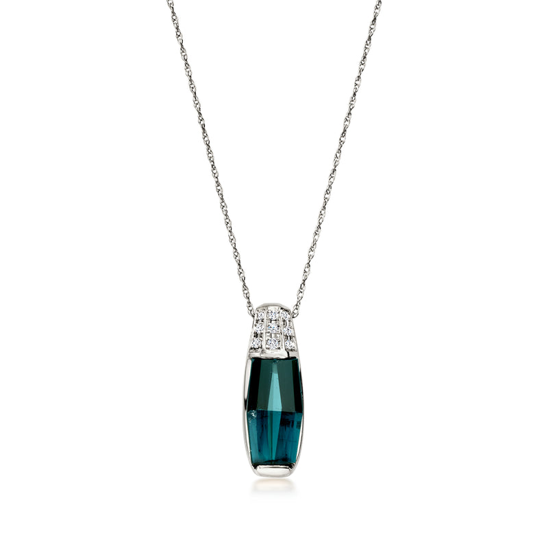 C. 1990 Vintage 2.05 Carat Green Tourmaline Pendant Necklace with Diamonds in Platinum. 18"