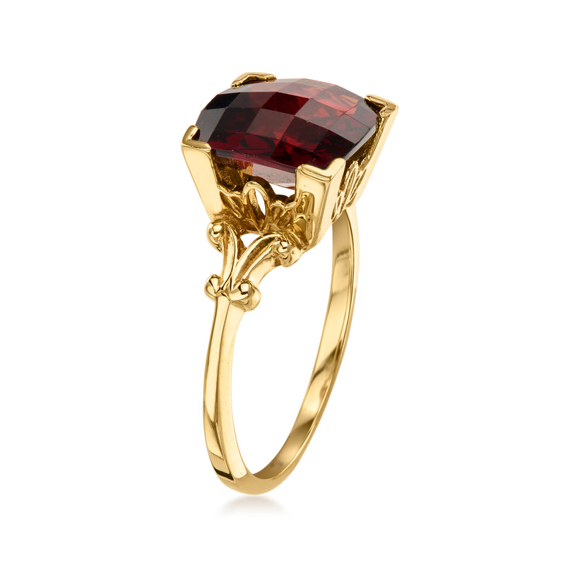 C. 1980 Vintage 5.00 Carat Square Garnet Ring in 14kt Yellow Gold. Size 7
