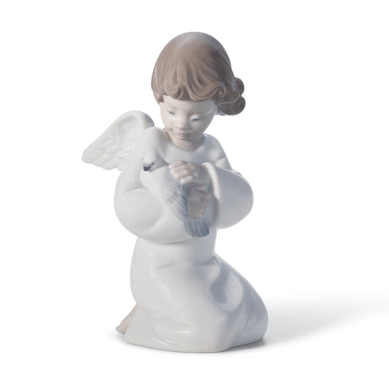 Lladro porcelain angel figurine, wings out, hands together in prayer