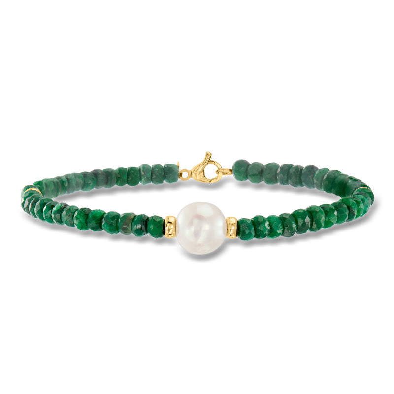 Green bead bracelet with white pearl centerpiece and yellow gold clasp