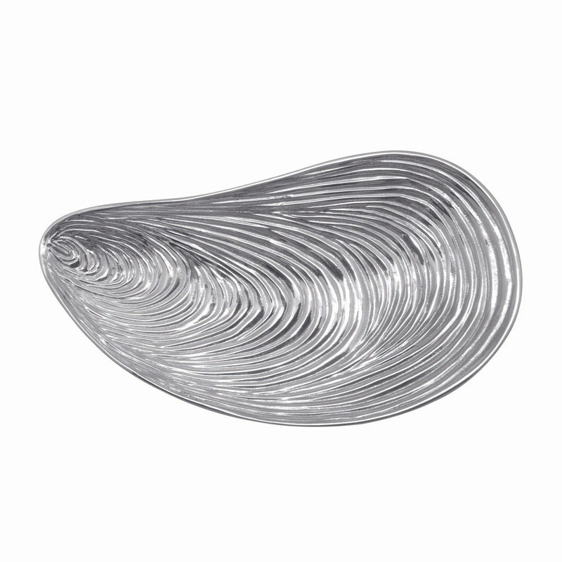 Mariposa large mussel platter, silver shell shape with concentric spiral grooves