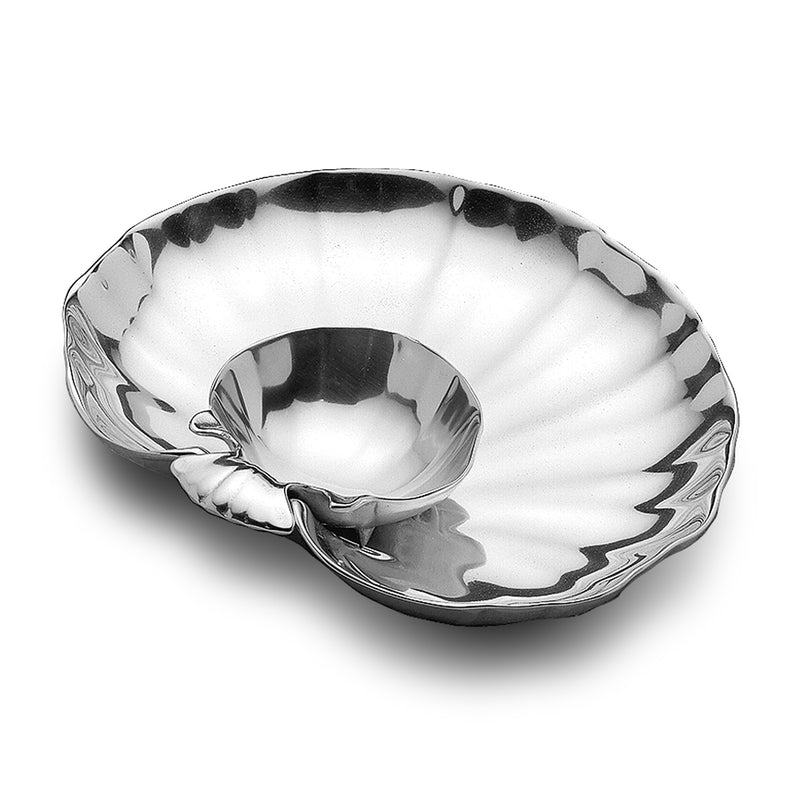 Wilton Armetale sea life shell hors d'oeuvre tray, round silver metal with scalloped rim
