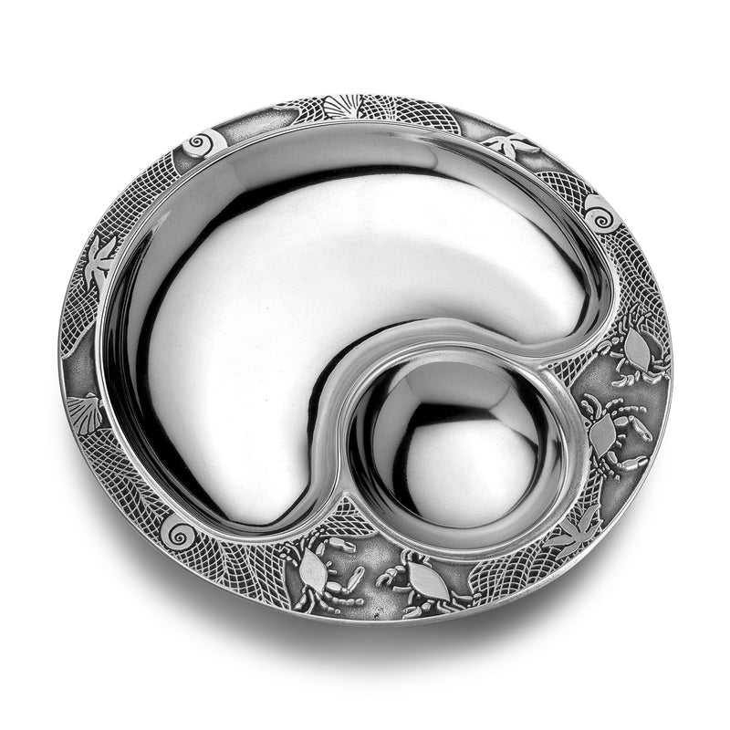 Wilton Armetale crab shell chip and dip server, round silver tray with crab relief