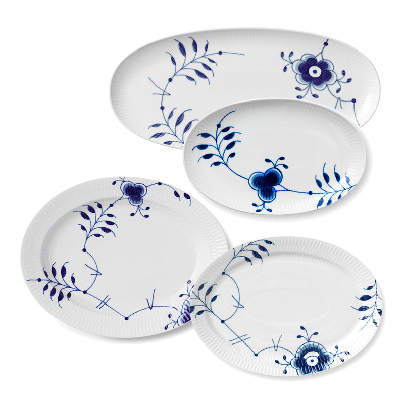 Oval porcelain plates with blue floral Blue Fluted Mega pattern, ridged edges