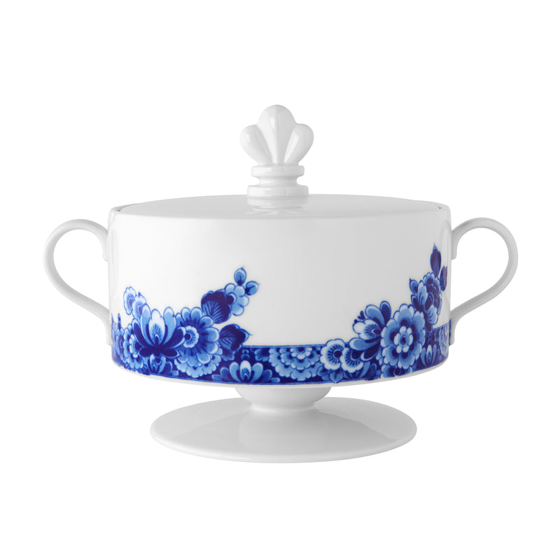 Porcelain soup tureen with blue floral trim and domed lid knob