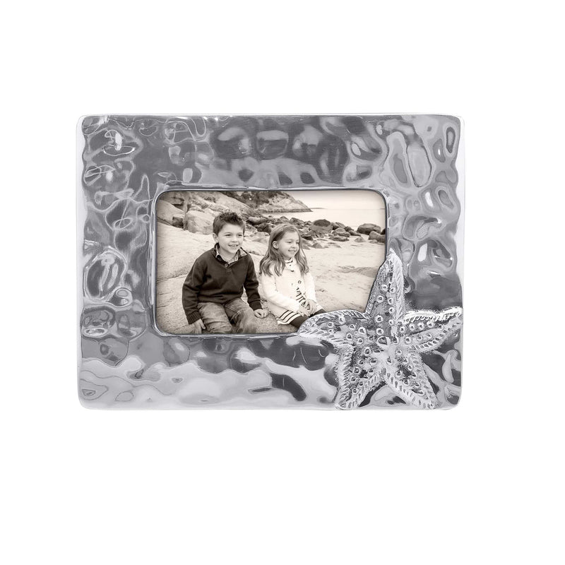 Mariposa Shimmer starfish 4x6 photo frame with silver textured border and glass window