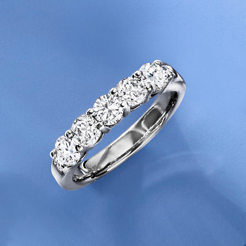 14k white gold five-stone diamond ring with five round diamonds, top view