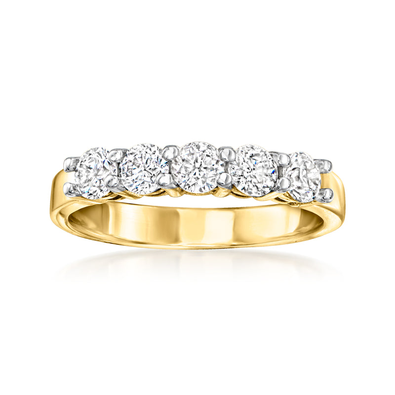 Five-stone diamond ring in 14kt yellow gold, five round stones in a row