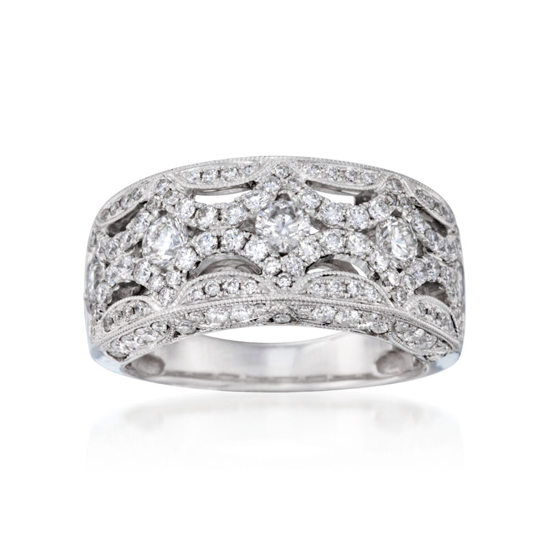 Diamond ring in 18kt white gold with openwork pavé setting