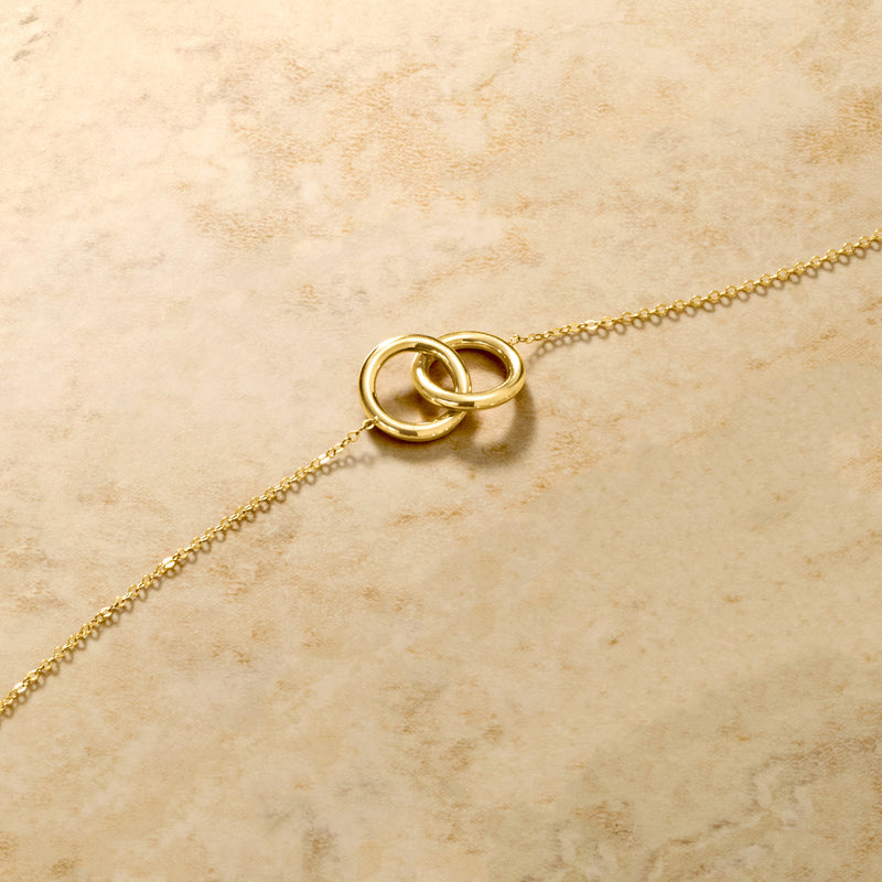 14kt yellow gold interlocking circle pendant necklace on linked chain