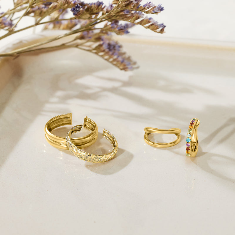 14kt yellow gold adjustable toe rings with diamond-cut band and open ends