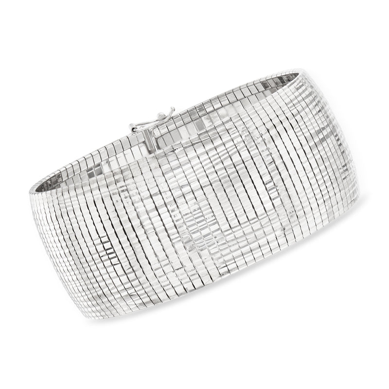 Italian sterling silver bracelet with diamond-cut mesh links and clasp closure