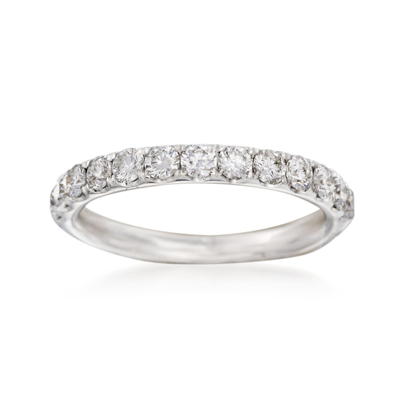 18kt white gold diamond wedding ring with round diamond row