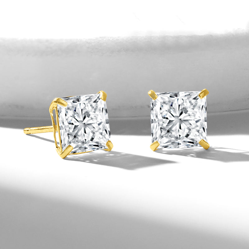 Princess-cut CZ stud earrings in 14kt yellow gold, square crystal with four prongs