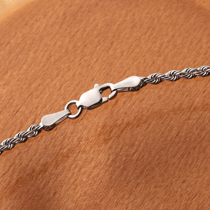 Sterling silver rope-chain necklace clasp and chain link detail