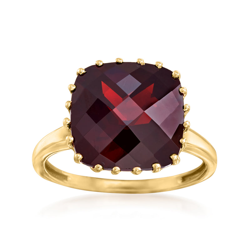 Square garnet ring in 14kt yellow gold, dark red faceted gemstone bezel set