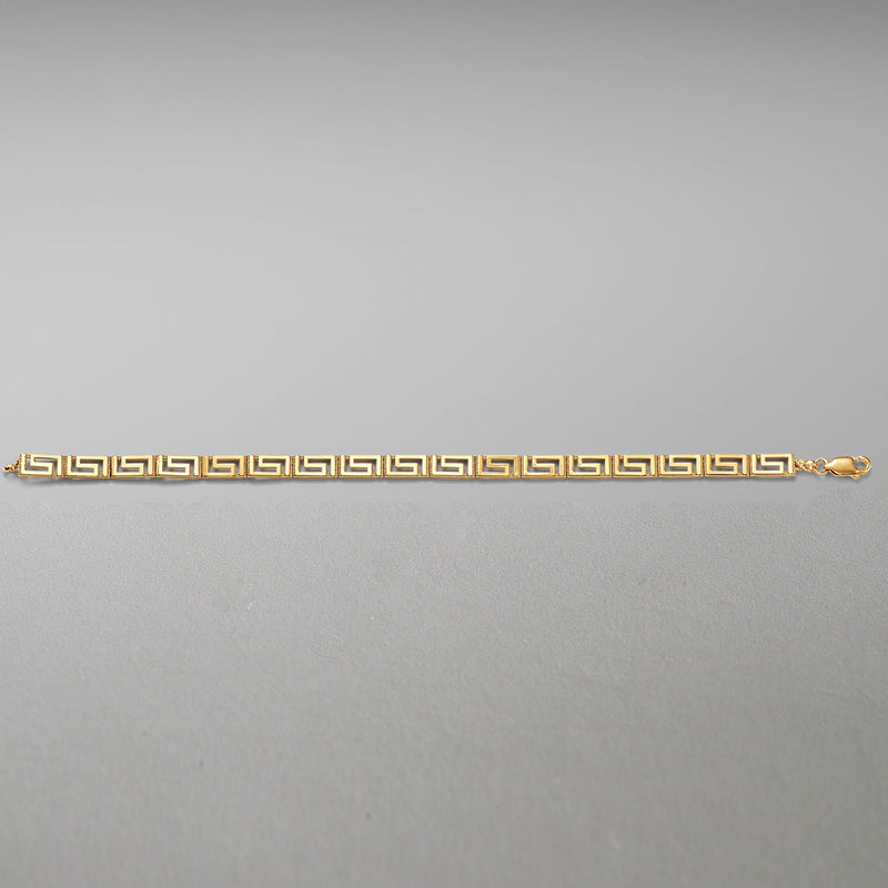 14kt yellow gold Greek key bracelet close-up of clasp end