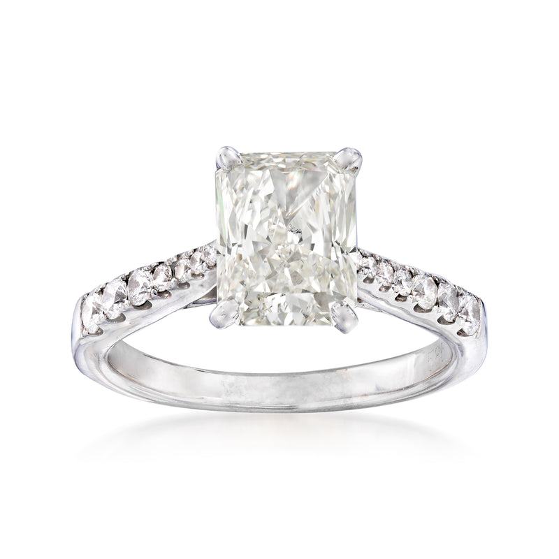 Majestic Collection diamond ring in 14kt white gold with rectangular center stone