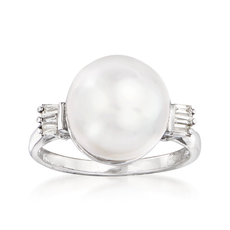 Cultured South Sea pearl ring in 14kt white gold with diamond side stones