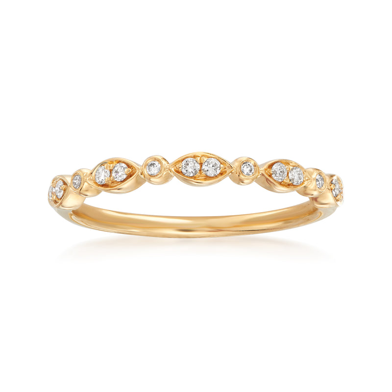 18kt yellow gold diamond wedding ring with round prong-set stones