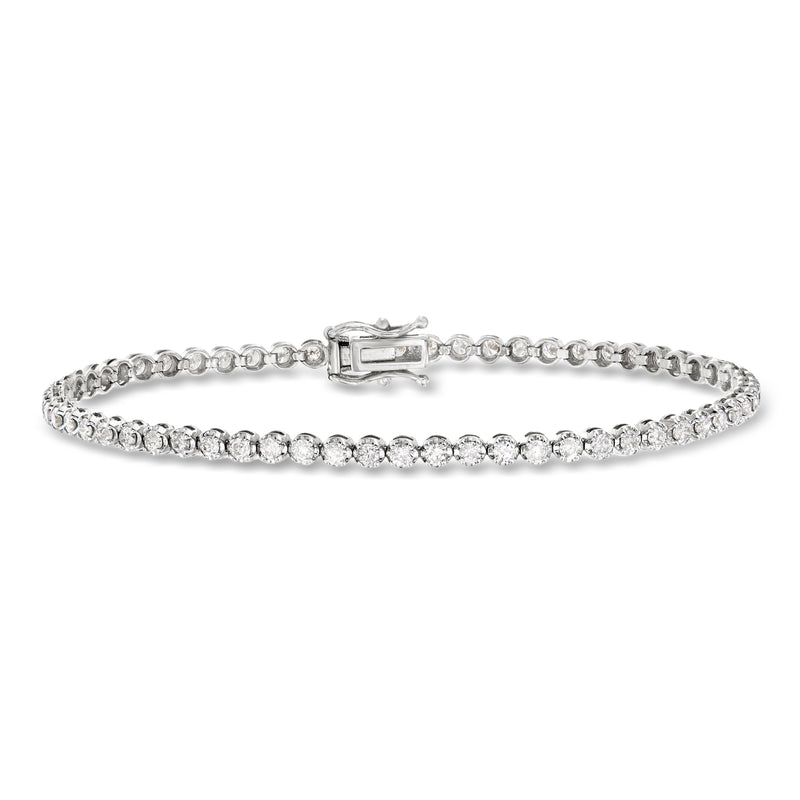 14kt white gold diamond tennis bracelet with round stones and hinged clasp