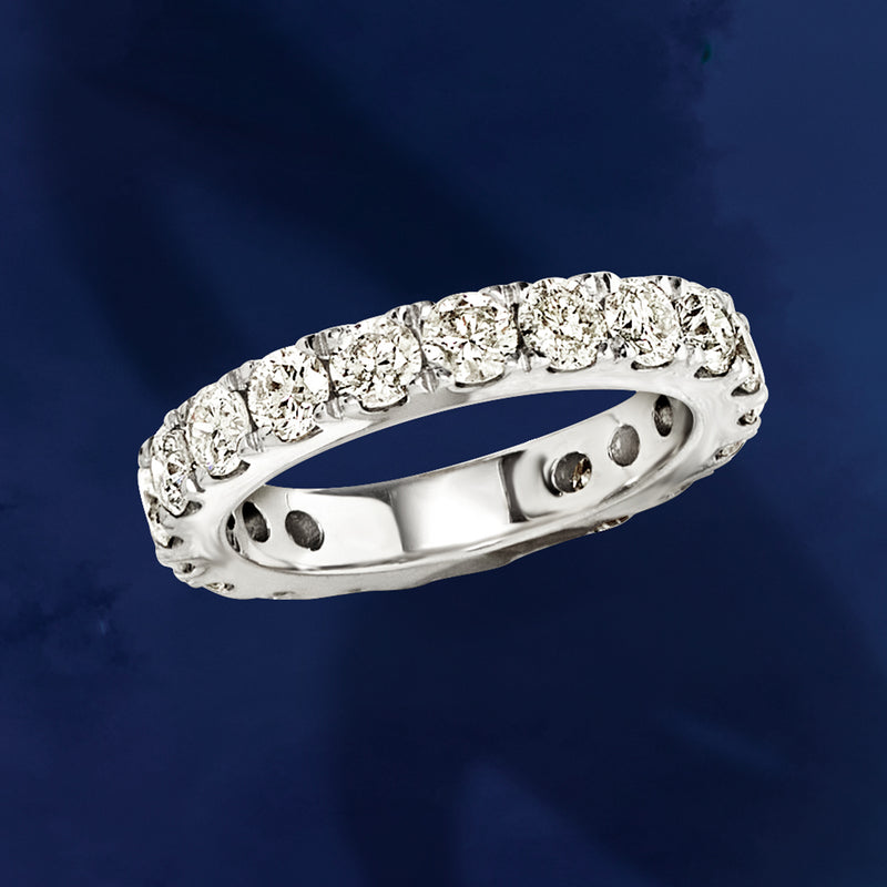 Diamond eternity band in 14kt white gold with round diamonds