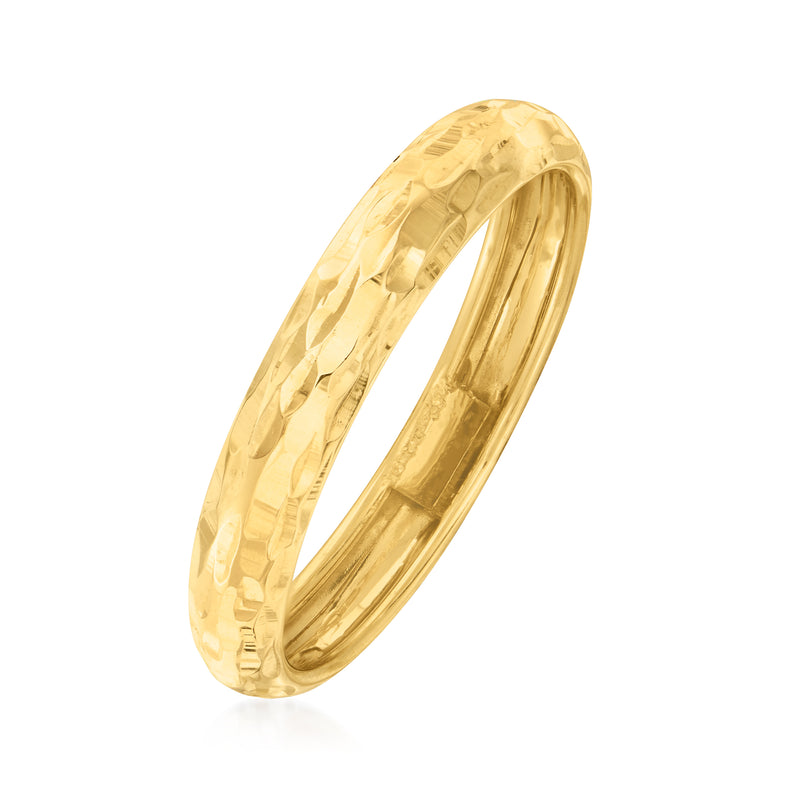 14kt yellow gold diamond-cut ring with faceted curved band, side angle