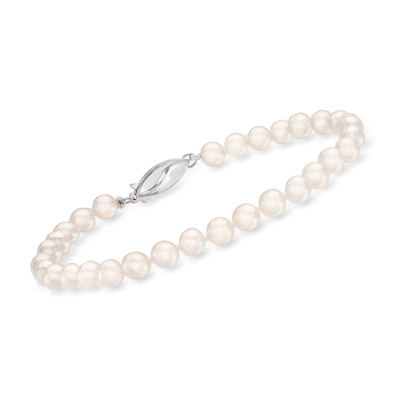 Cultured Akoya pearl bracelet with round white pearls and 18kt white-gold clasp