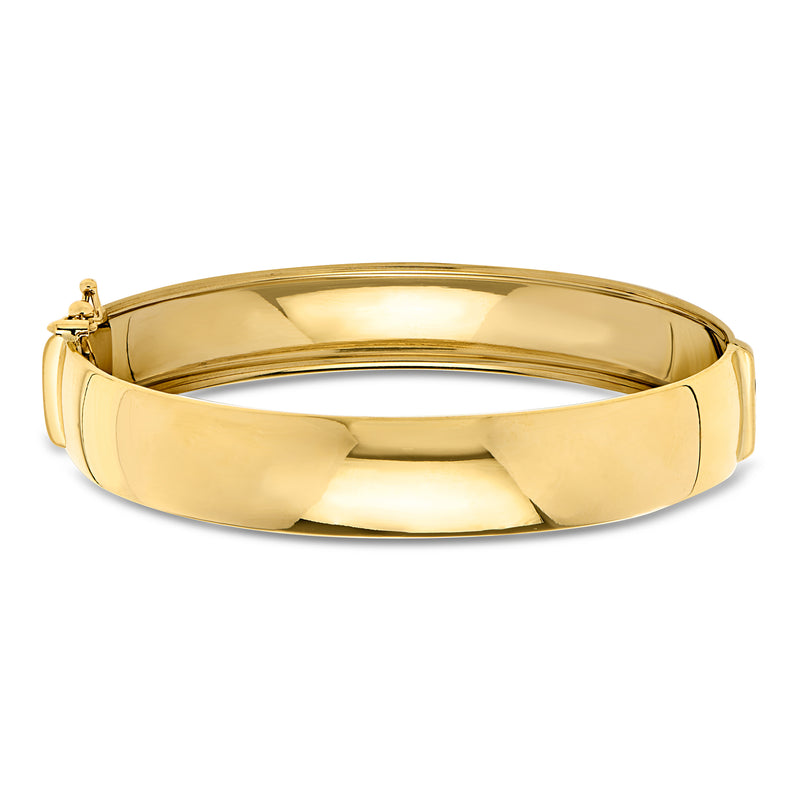 14kt yellow gold bangle bracelet with smooth polished oval profile