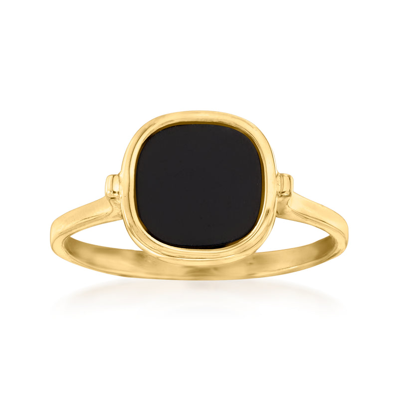 14kt yellow gold ring with round black onyx cabochon and split shoulders