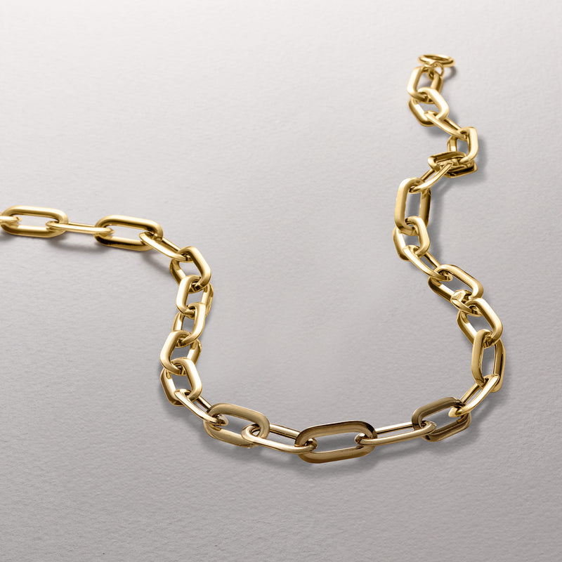 Italian 18kt yellow gold paper clip link necklace with interlocking oval links